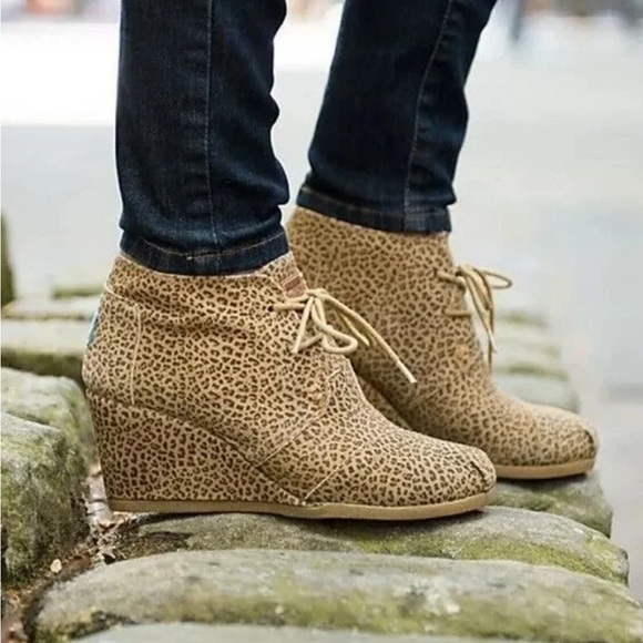 Toms Kala Desert Cheetah Leopard Animal Print Lace Up Wedge Ankle Bootie Boots 6 - Picture 4 of 10